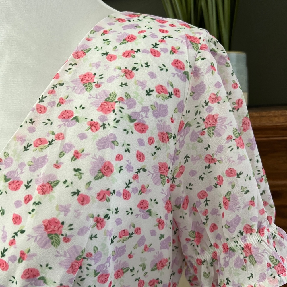 Pink Lily Roadside Market Ruffle Sleeve Floral Dress Sz. M NWOT - Picture 7 of 14